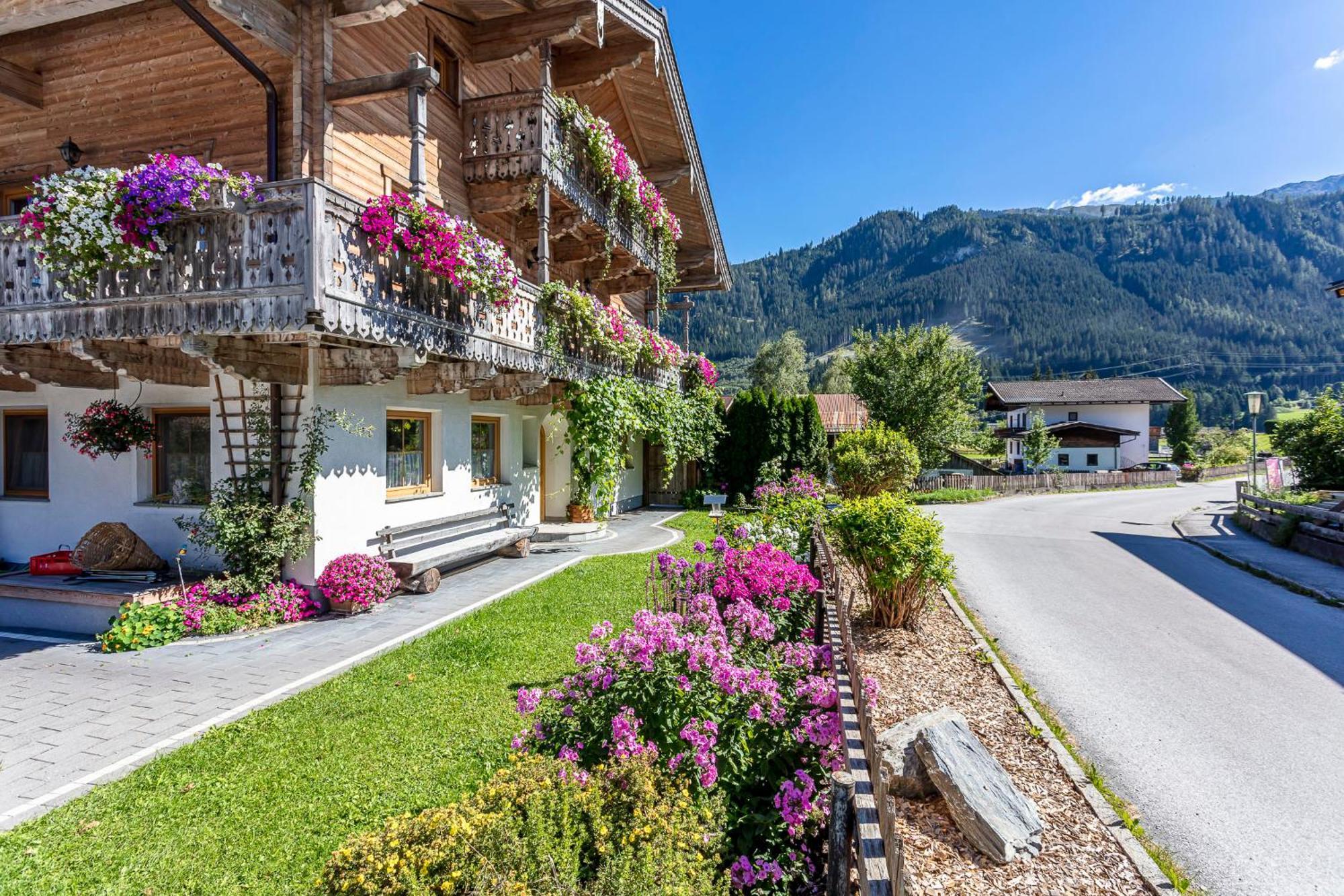 Ferienwohnungen Am Biobauernhof Lahner Bramberg am Wildkogel Ngoại thất bức ảnh